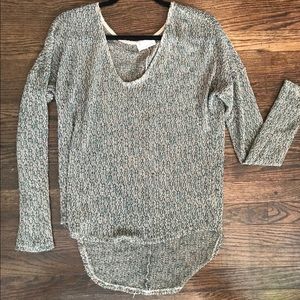 V neck knit sweater